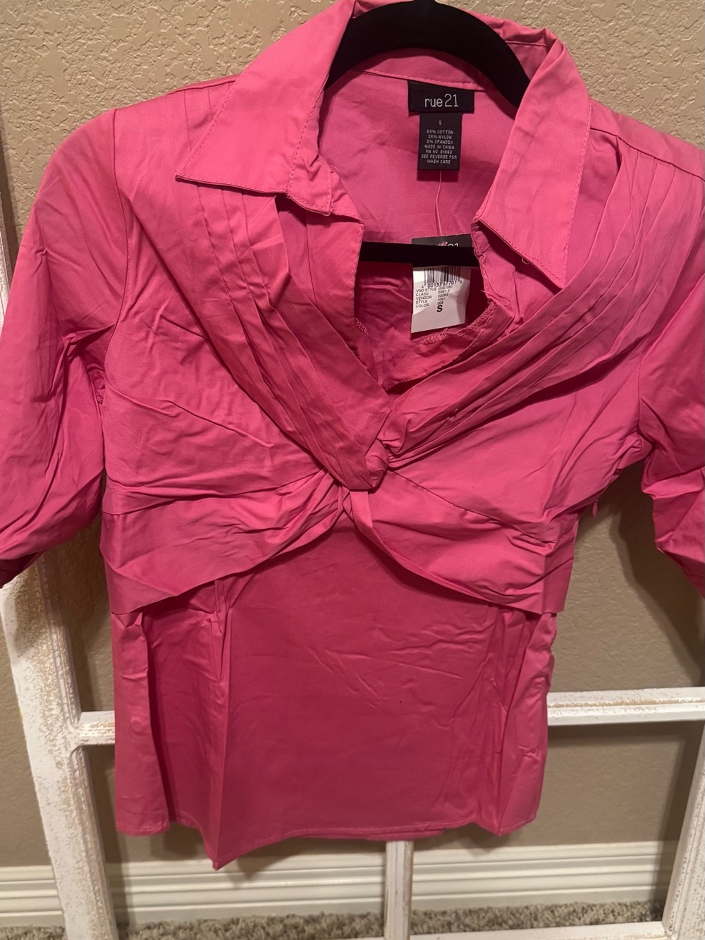 Rue21 Hot Pink Twist-Front Collared Women’s Blouse; Sz S [MSRP $16] BOGO*